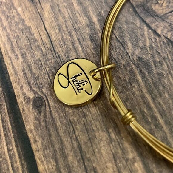 Shellie Shell Wire Wrap Bracelet‎ - Picture 3 of 3